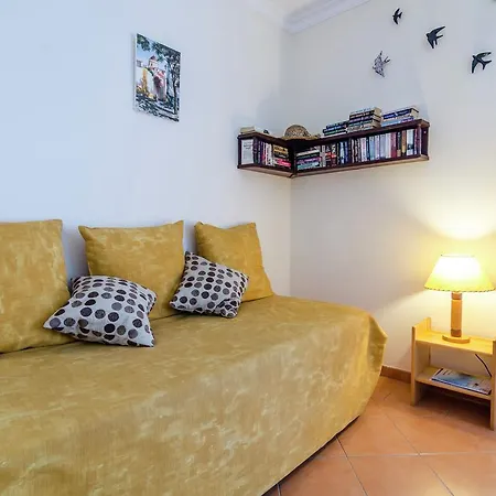 Apartment Cozy Lagos Apartment Near Beach