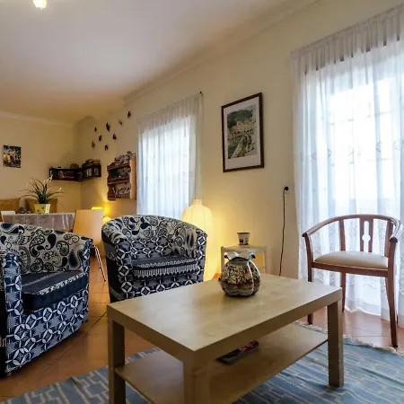 Daire Cozy Lagos Apartment Near Beach *
