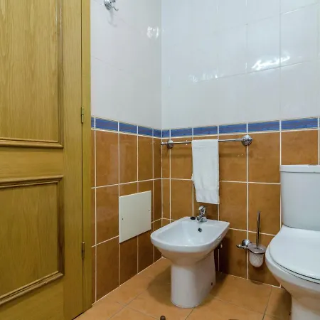 Warm And Comfortable Apartment *